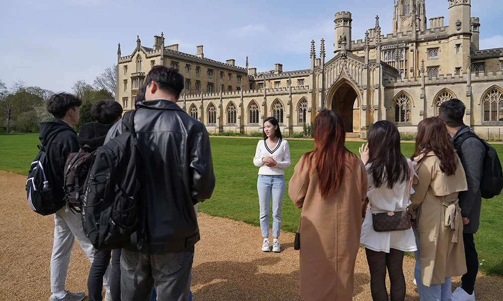 Private Cambridge Walking Tour (90 Minutes)